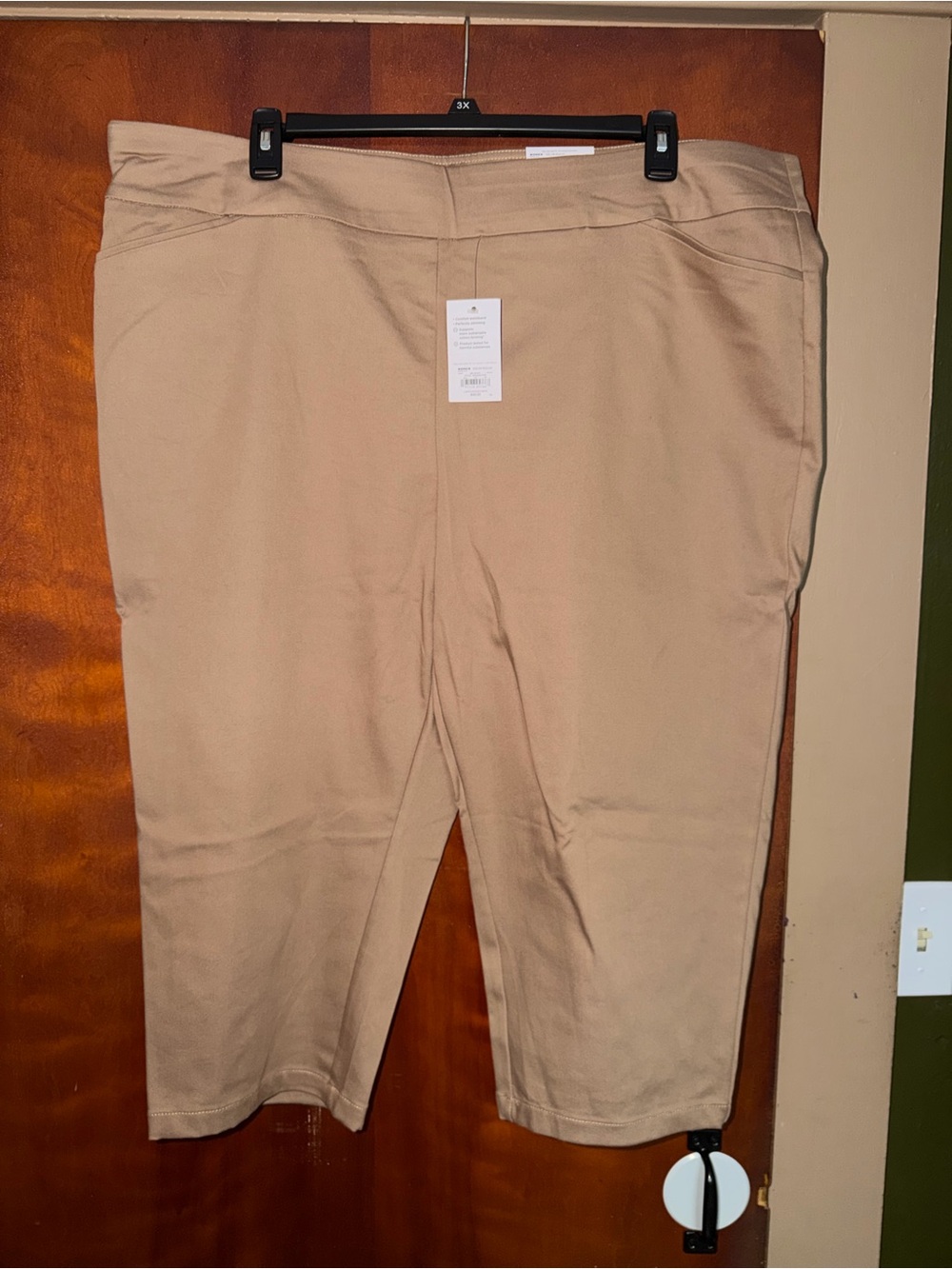 croft & barrow Tan Pull-On Capri Slacks
